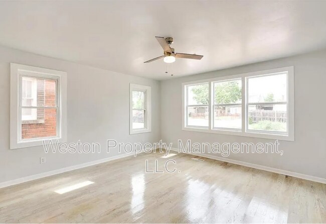 Building Photo - 711 NW 30th St