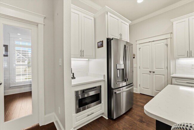 Building Photo - 5360 Spirit Rock Pl