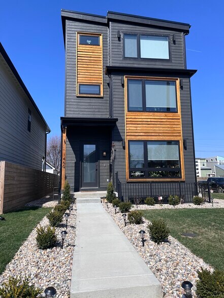 Building Photo - 1460 Spann Ave