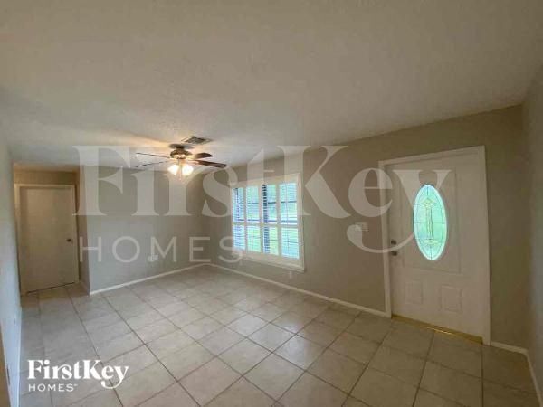 Building Photo - 798 Chevy Chase St NW