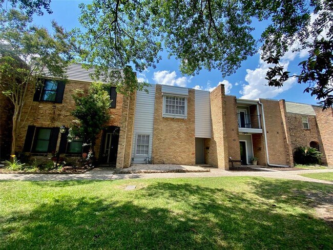 Building Photo - 1281 Blalock Rd