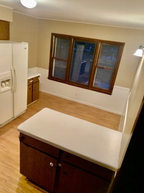 dining area - 1305 E Grandview