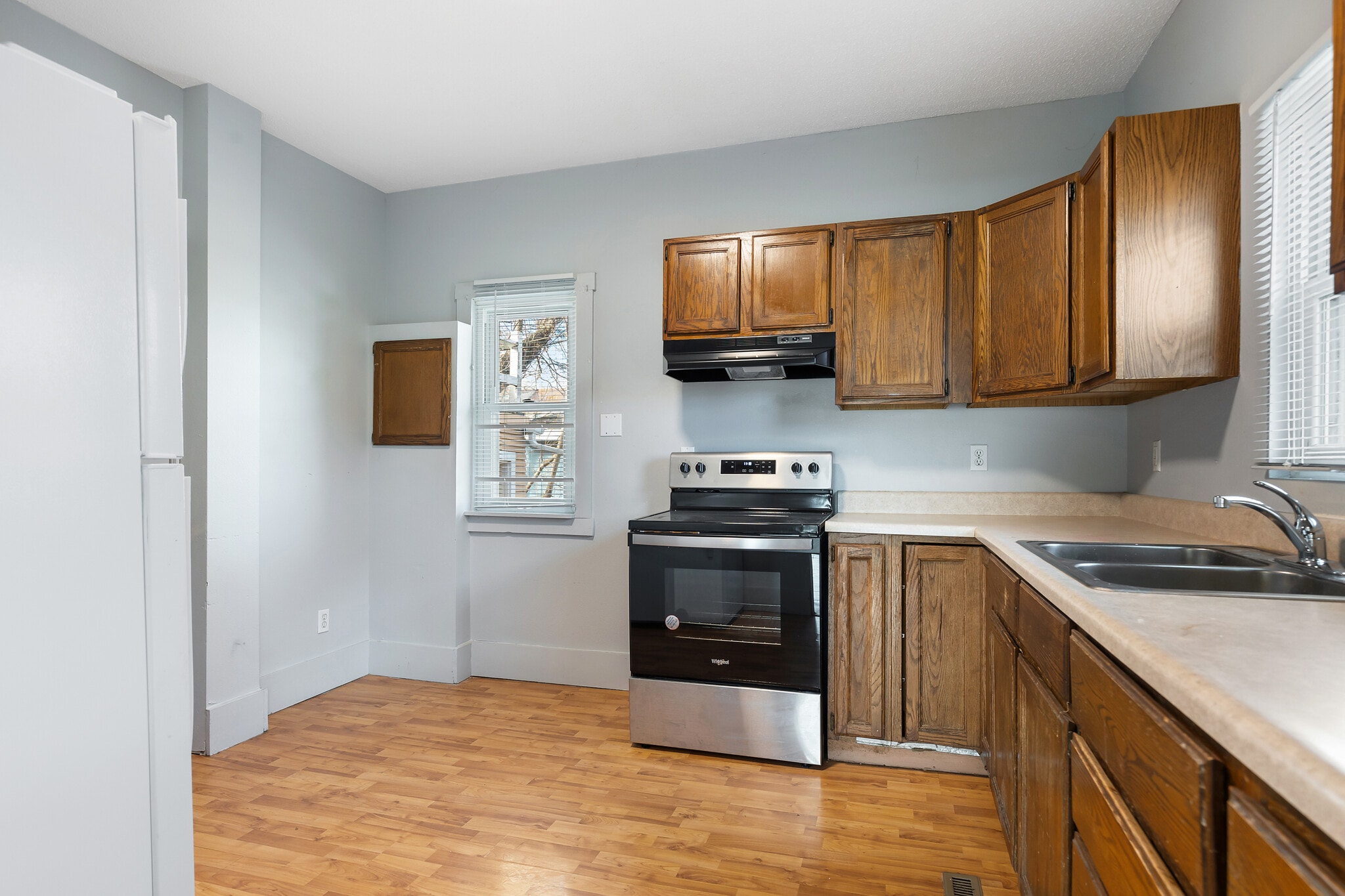 Building Photo - 711 East Blvd