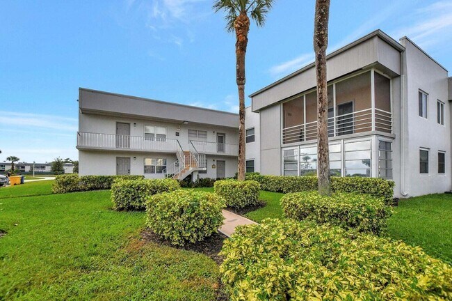 Building Photo - 187 Normandy Ln