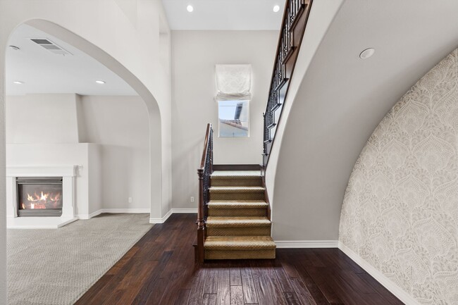 Building Photo - 7973 Osuna Cir