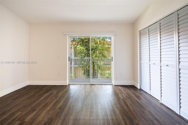 Building Photo - 6806 NW 166th Terrace