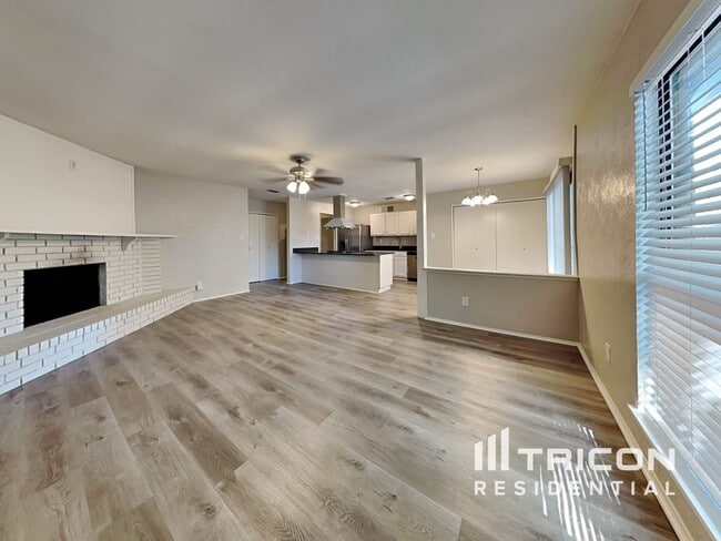 Building Photo - 509 Forestwood Dr