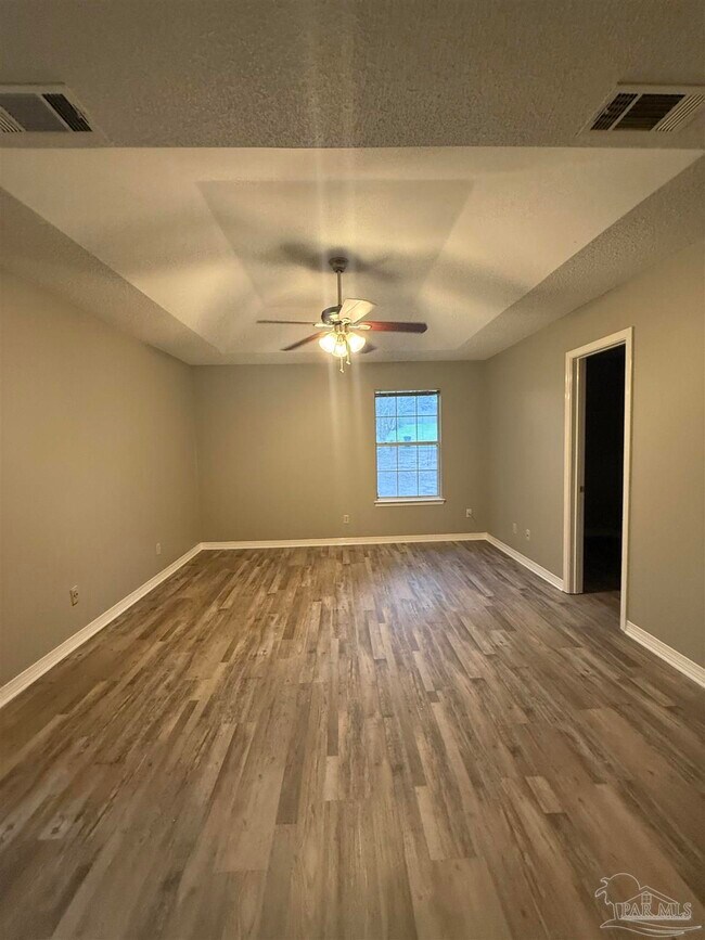 Building Photo - 4571 Baybrook Dr