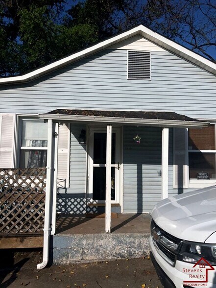 Building Photo - 2110 Brown Ave