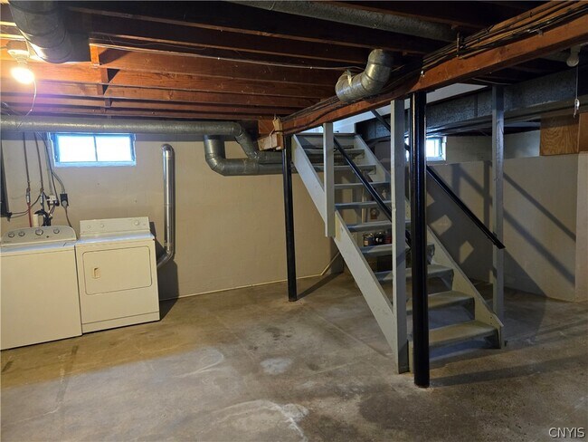 Building Photo - 3744 Fisher Rd