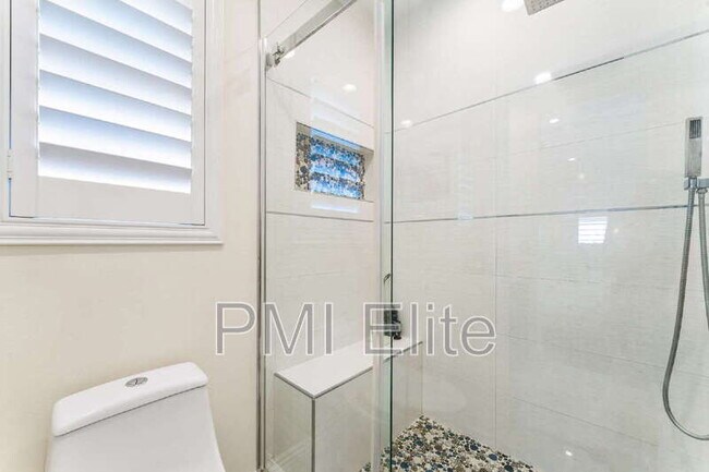 Building Photo - 21713 Bene Dr