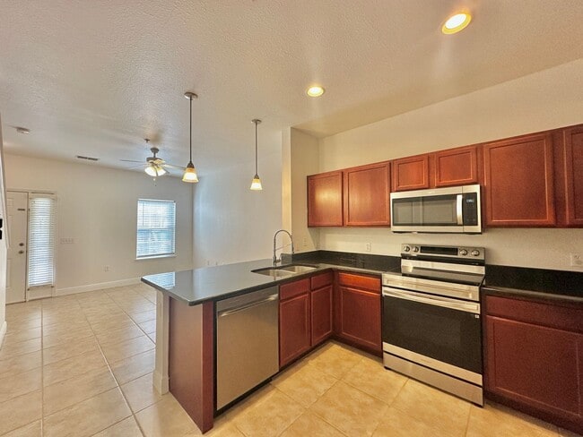 Building Photo - Spacious 3BR/3BA Rental in Chase Hollow – Modern Comfort in SW Location!