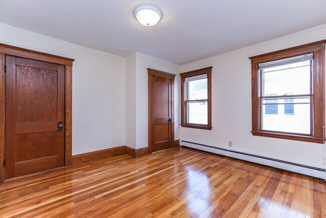 Building Photo - 44 Egerton Rd