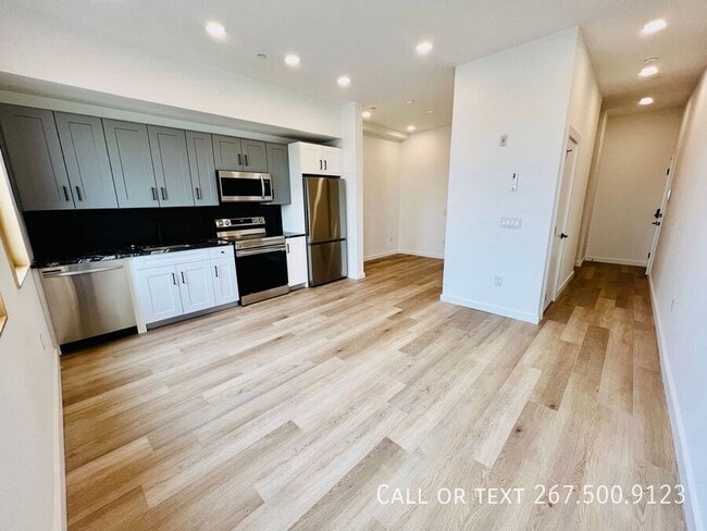 Building Photo - 1308-10 N Front St-Unit 10