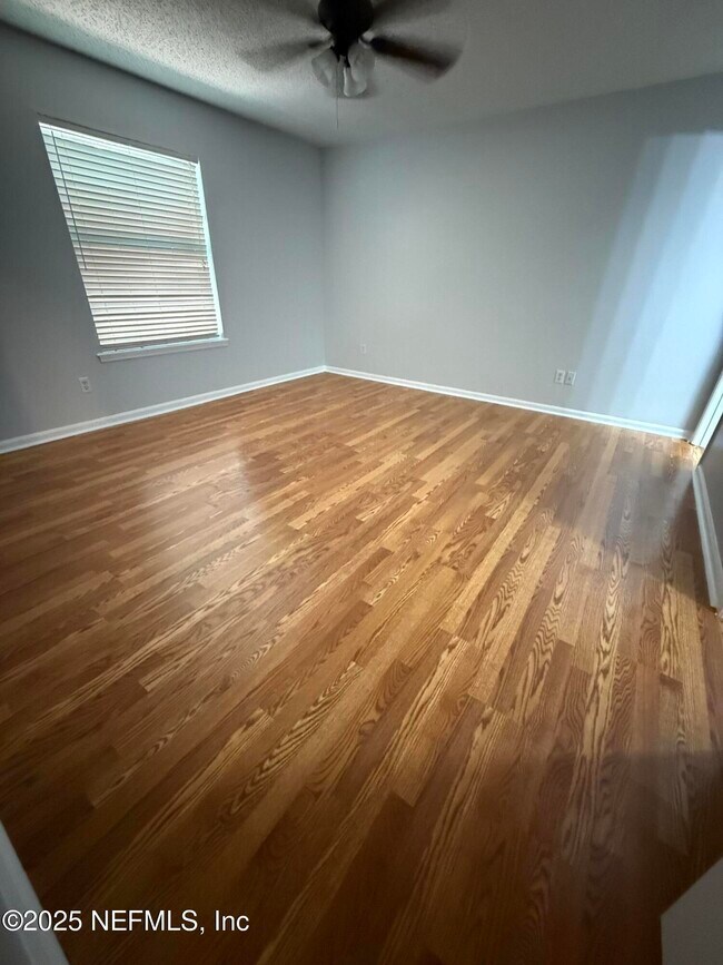 Building Photo - 12615 Enchanted Hollow Dr