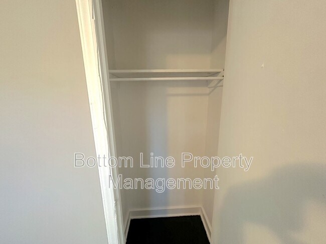 Building Photo - 2728 Remington St