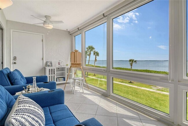 Building Photo - 4800 Gulf of Mexico Dr