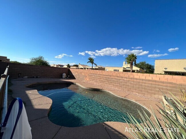 Building Photo - 10237 E Desert Skyline Way