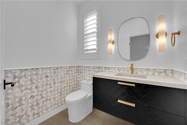 Building Photo - 465 Cabral Peak St