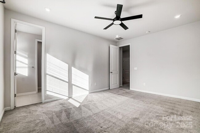 Building Photo - 7014 Fairmile Run