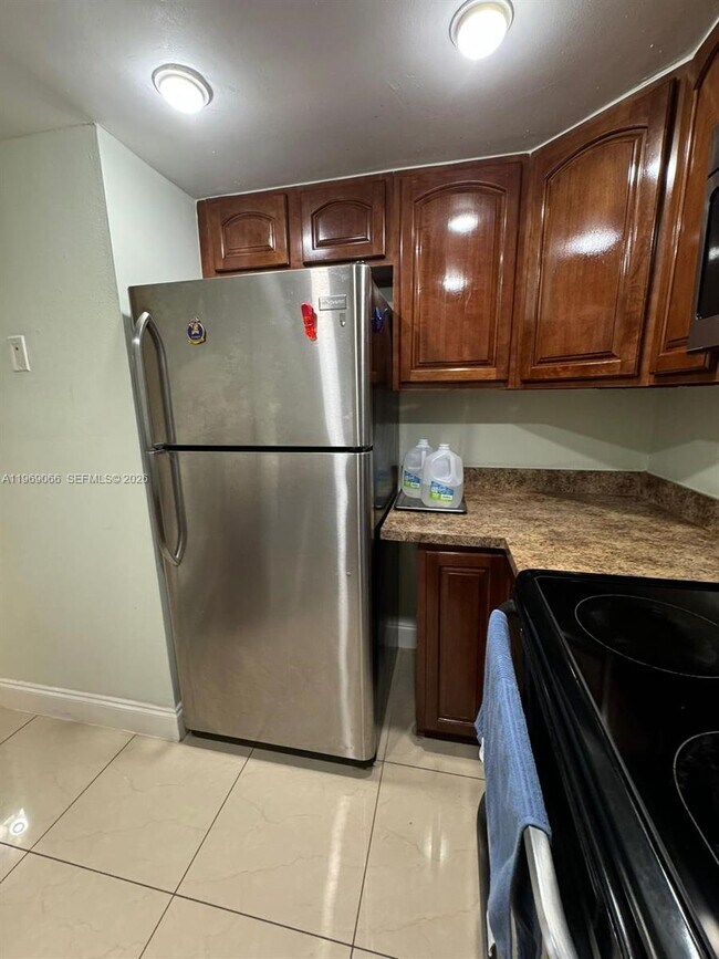 Building Photo - 8365 SW 152nd Ave