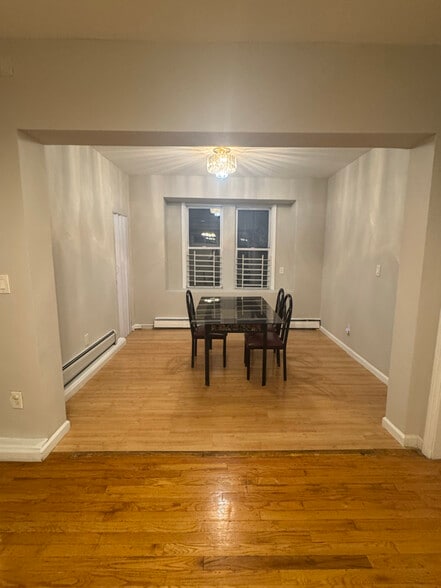 Building Photo - 249 N 11th St