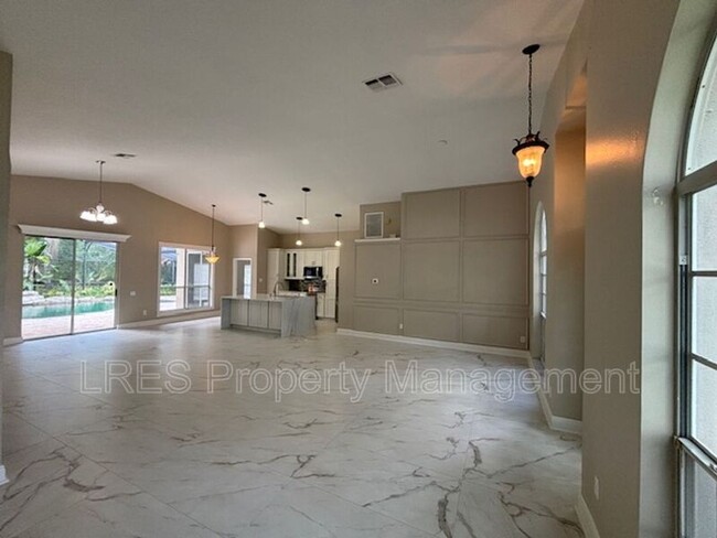 Building Photo - 1028 Kerwood Cir