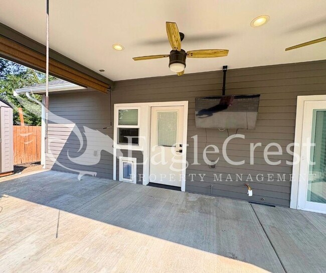 Building Photo - Contemporary Home With A Covered Patio & Quartz Countertops