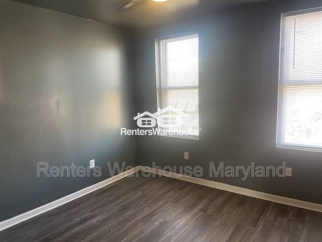 Building Photo - 2557 W Baltimore St