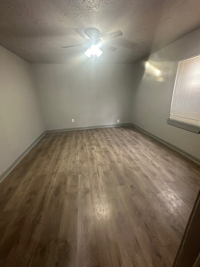 Building Photo - 4502 Cavalcade St