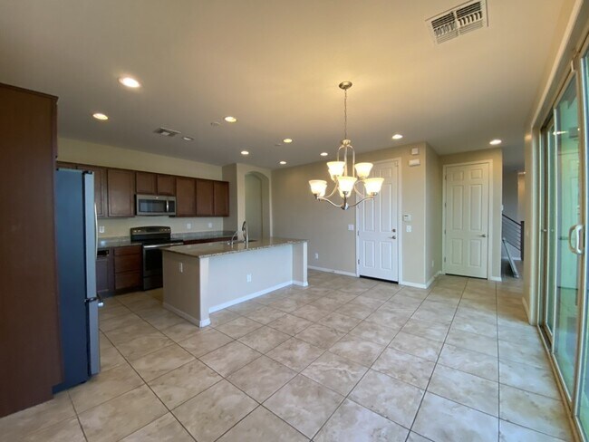 Building Photo - 3726 E Angstead Dr