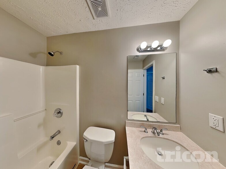 Building Photo - 304 Johnny Ln