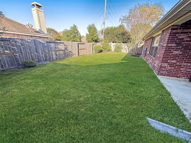 Building Photo - 15335 Sienna Oak Dr