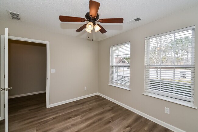Building Photo - 314 Amhurst Pkwy