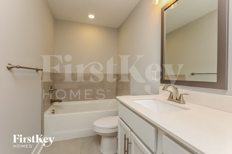 Building Photo - 1417 Kingbird Dr