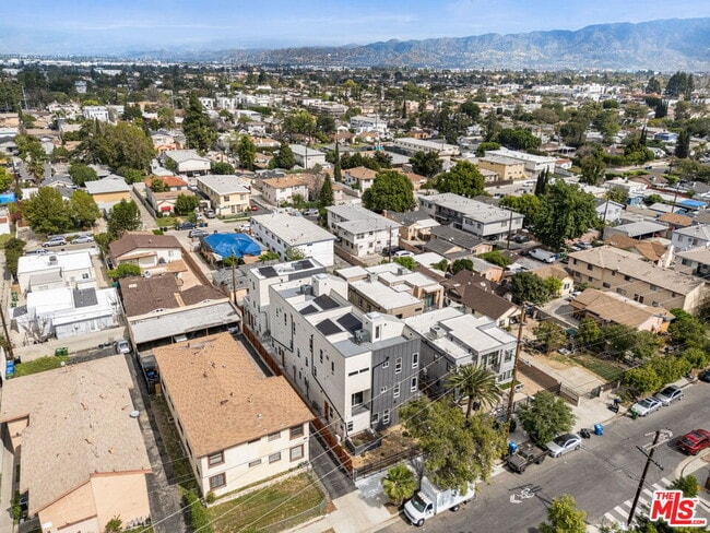 Building Photo - 11255 Hatteras St