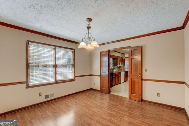 Building Photo - 2160 Skyland Cove Ln SW