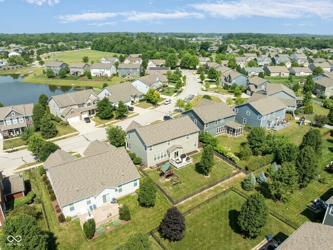Building Photo - 6192 Bayard Dr