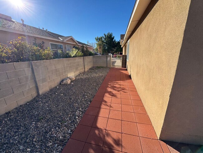 Building Photo - Mirabella Home!