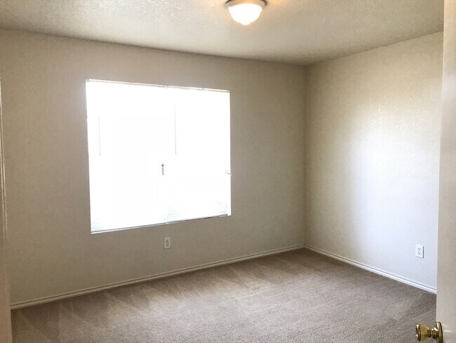 Building Photo - 3-Bedroom House for Rent in Killeen