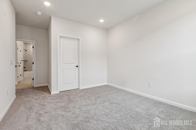 Building Photo - 214 Jessie Pl