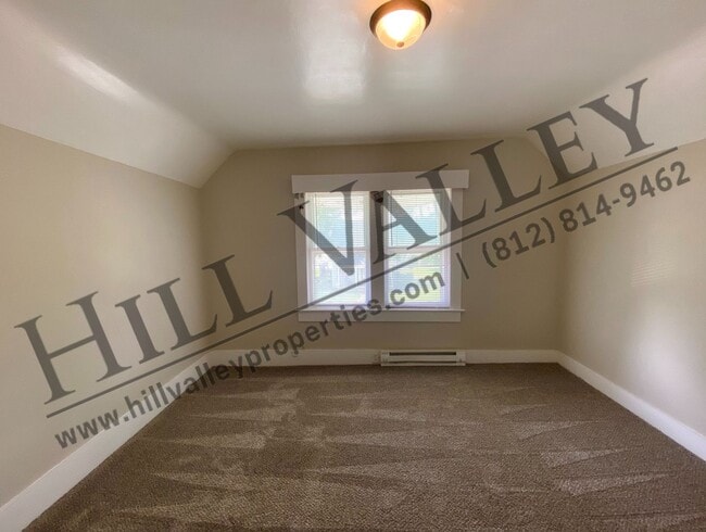 Building Photo - Large Two Bedroom Home North