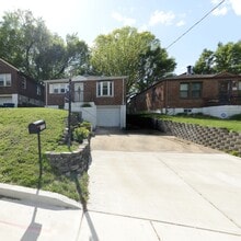 Building Photo - 1275 N Florissant Rd