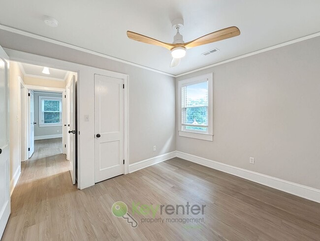 Building Photo - Updated Overbrook Home with Finished Basement & Fenced Yard Near Downtown Greenville