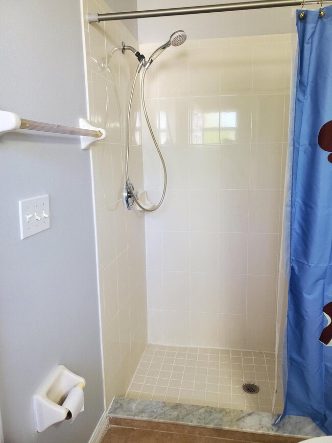 Building Photo - 3234 SW Fillmore St