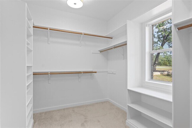 Building Photo - 105 Musket Dr