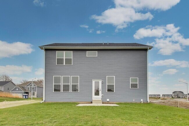 Building Photo - 2240 Bent Grass Wy