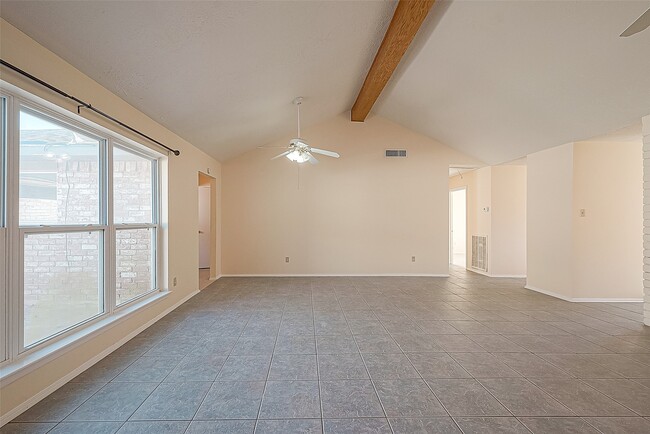 Building Photo - 830 Kenforest Dr