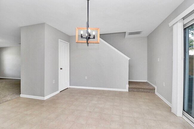 Building Photo - 115 Hunslet Cir