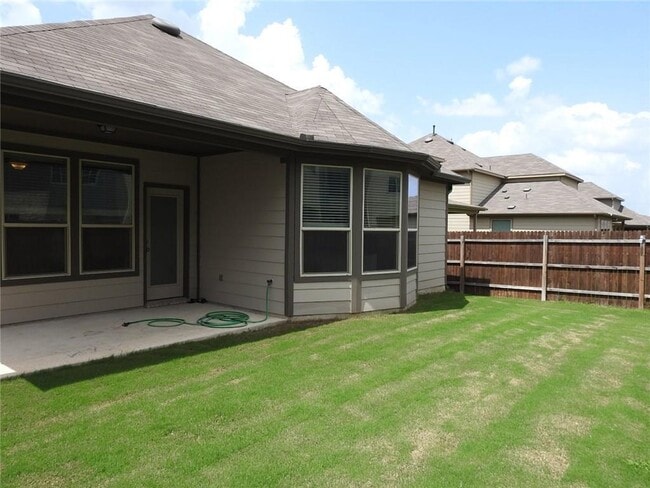 Building Photo - 9903 Quercia Dr